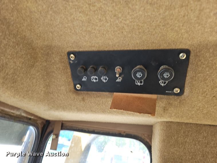 image for item DO2689 1998 Caterpillar 963B LGP  track loader