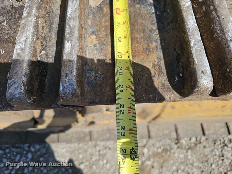 image for item DO2689 1998 Caterpillar 963B LGP  track loader