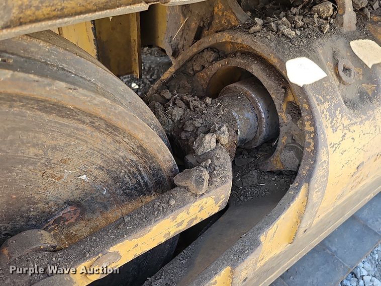 image for item DO2689 1998 Caterpillar 963B LGP  track loader