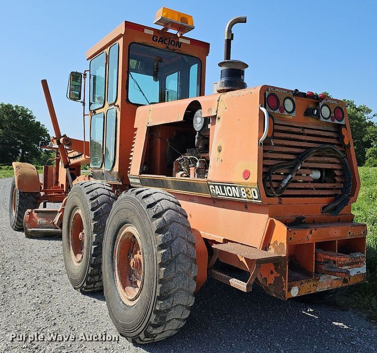image for item DO2690 1994 Galion 830  motor grader