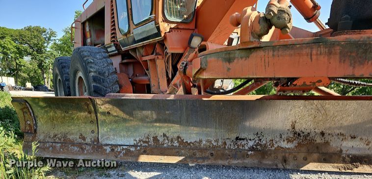 image for item DO2690 1994 Galion 830  motor grader