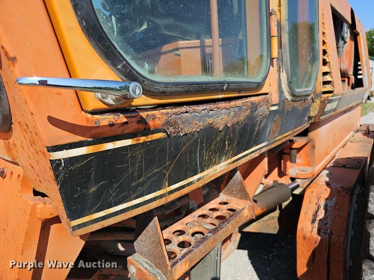 image for item DO2690 1994 Galion 830  motor grader
