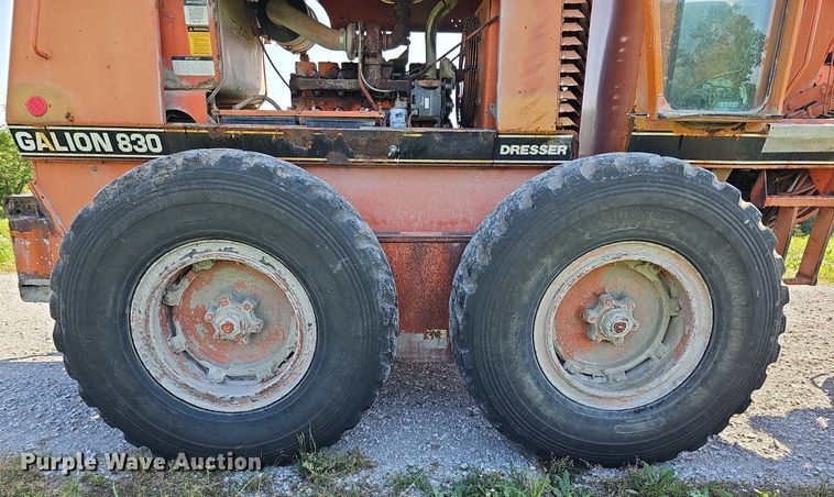 image for item DO2690 1994 Galion 830  motor grader