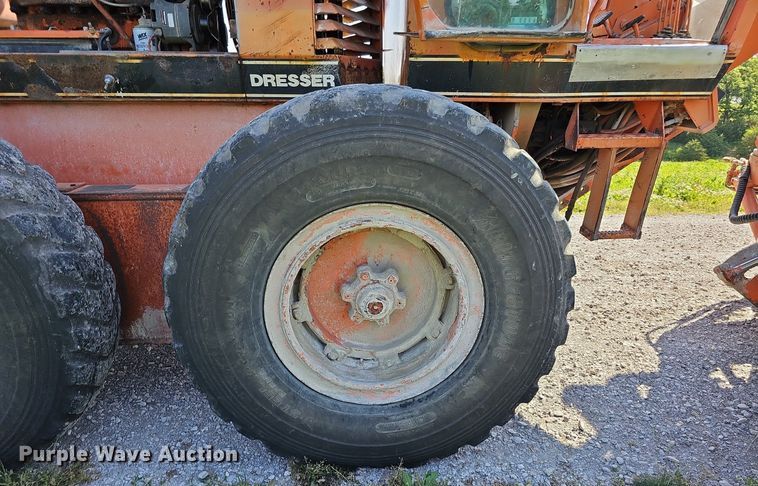 image for item DO2690 1994 Galion 830  motor grader