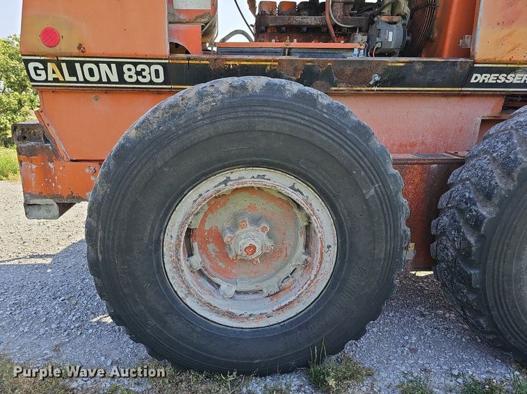 image for item DO2690 1994 Galion 830  motor grader
