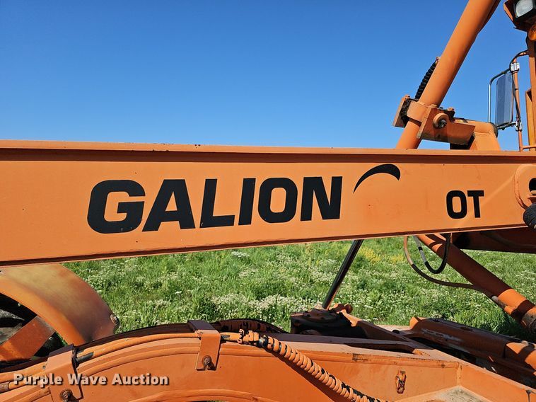 image for item DO2690 1994 Galion 830  motor grader