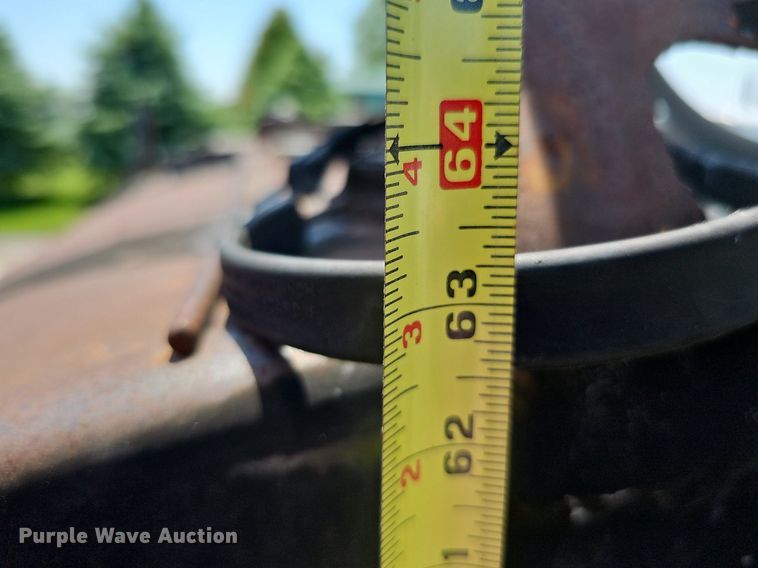 image for item DO2695 Approximately 1,000 gallon fuel tank