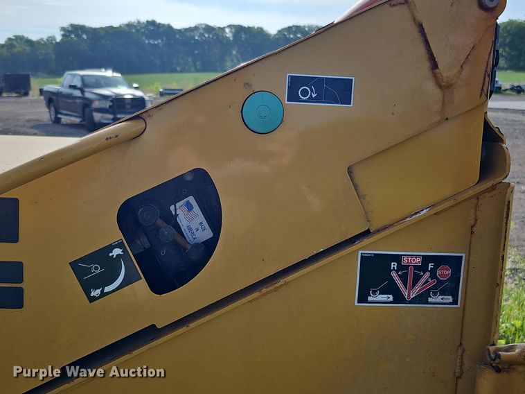 image for item DO2696 2020 Vermeer BC1500  wood chipper