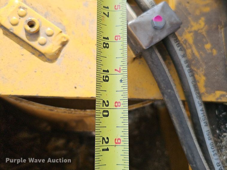 image for item DO2696 2020 Vermeer BC1500  wood chipper