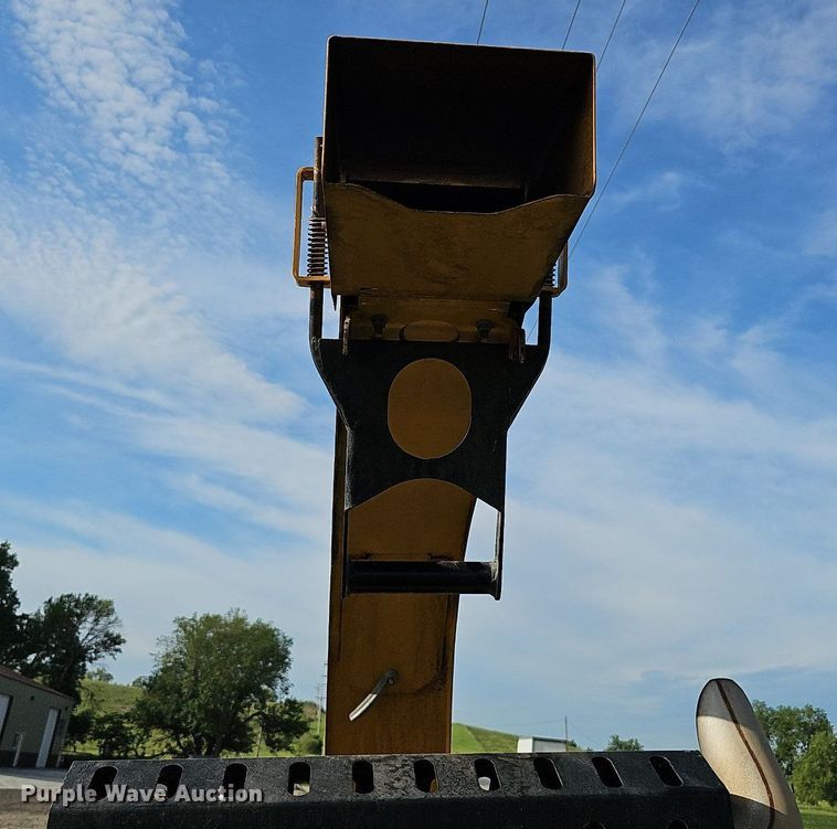 image for item DO2696 2020 Vermeer BC1500  wood chipper