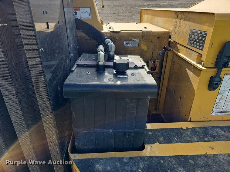 image for item DO2696 2020 Vermeer BC1500  wood chipper