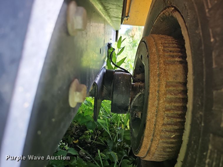 image for item DO2696 2020 Vermeer BC1500  wood chipper