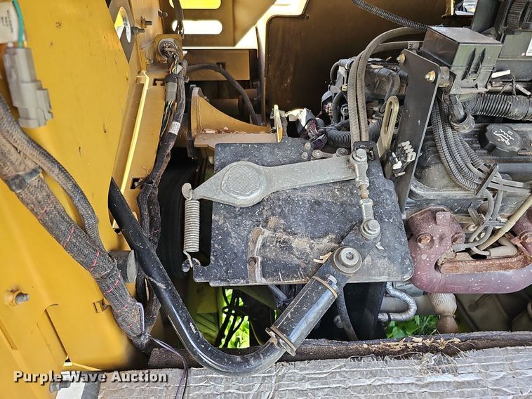 image for item DO2696 2020 Vermeer BC1500  wood chipper