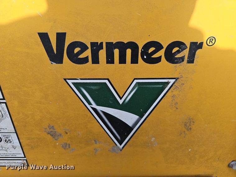 image for item DO2696 2020 Vermeer BC1500  wood chipper