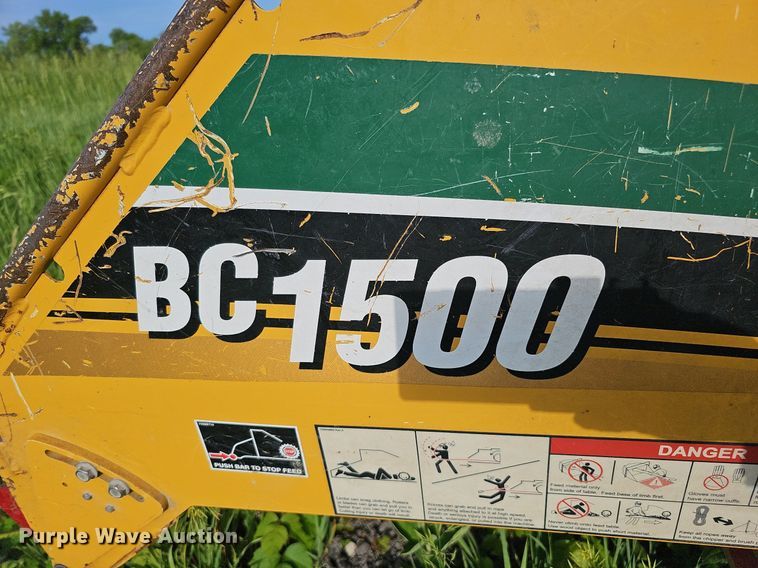 image for item DO2696 2020 Vermeer BC1500  wood chipper