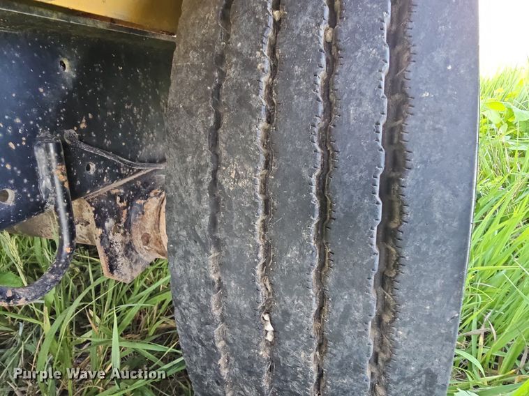 image for item DO2696 2020 Vermeer BC1500  wood chipper