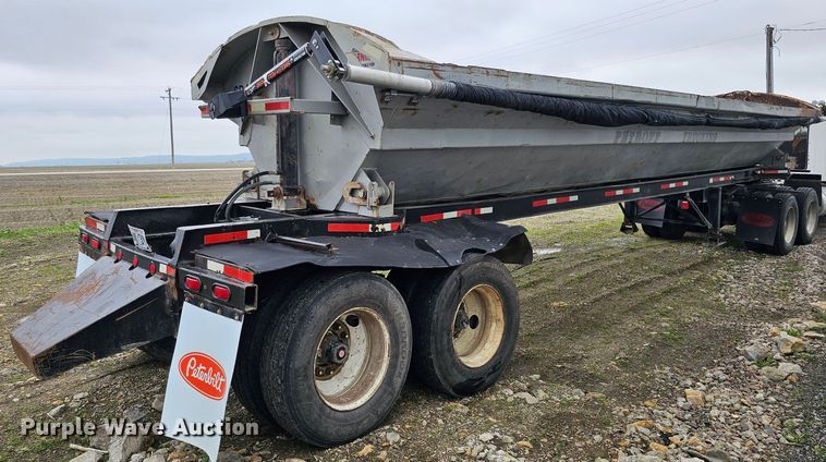 image for item DO4396 1999 Smithco  side dump trailer
