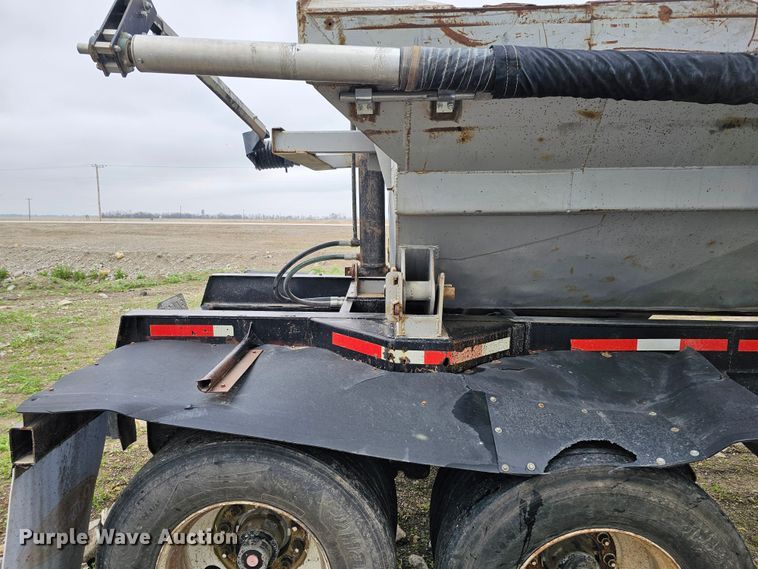 image for item DO4396 1999 Smithco  side dump trailer