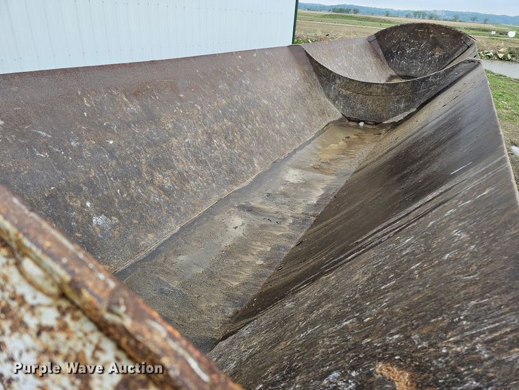 image for item DO4396 1999 Smithco  side dump trailer