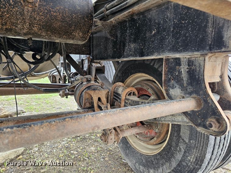 image for item DO4396 1999 Smithco  side dump trailer