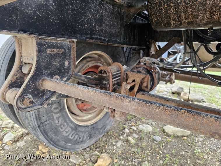 image for item DO4396 1999 Smithco  side dump trailer