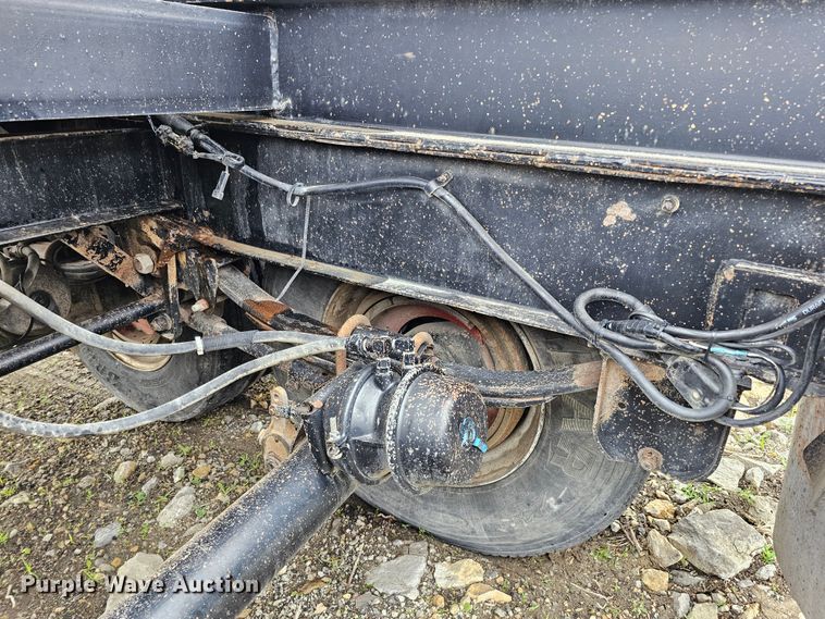 image for item DO4396 1999 Smithco  side dump trailer