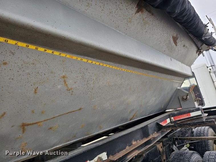 image for item DO4396 1999 Smithco  side dump trailer