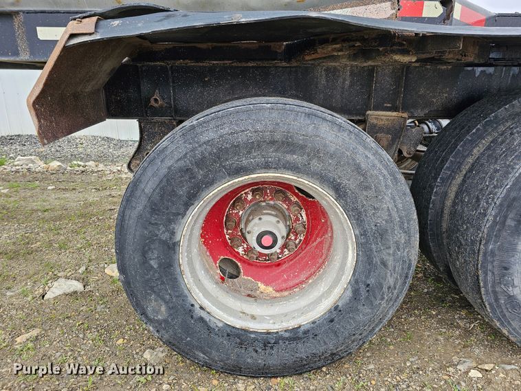 image for item DO4396 1999 Smithco  side dump trailer