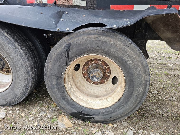 image for item DO4396 1999 Smithco  side dump trailer