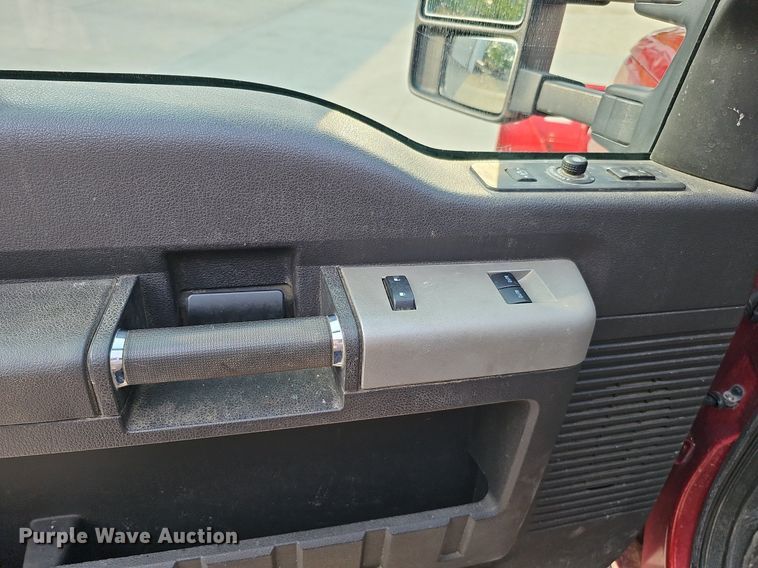 image for item DO4398 2014 Ford F250 Super Duty Lariat  SuperCab pickup truck