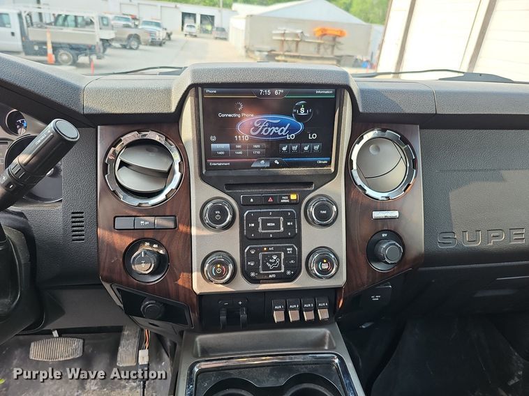 image for item DO4398 2014 Ford F250 Super Duty Lariat  SuperCab pickup truck