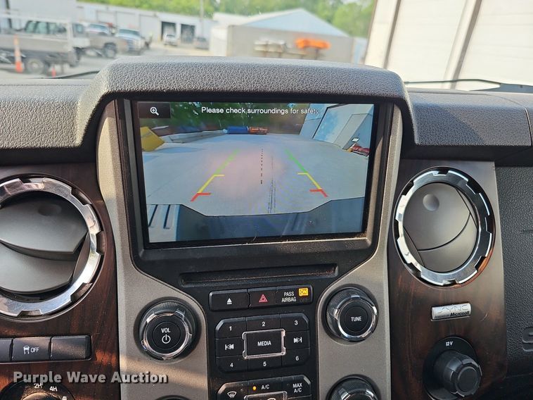 image for item DO4398 2014 Ford F250 Super Duty Lariat  SuperCab pickup truck