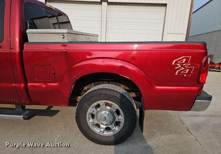 image for item DO4398 2014 Ford F250 Super Duty Lariat  SuperCab pickup truck