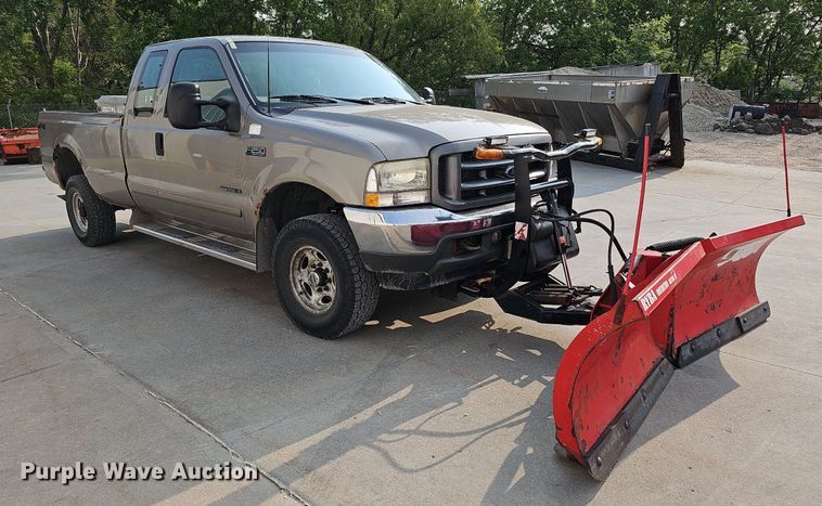image for item DO4399 2002 Ford F250 Super Duty XLT  SuperCab pickup truck