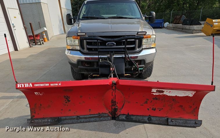 image for item DO4399 2002 Ford F250 Super Duty XLT  SuperCab pickup truck