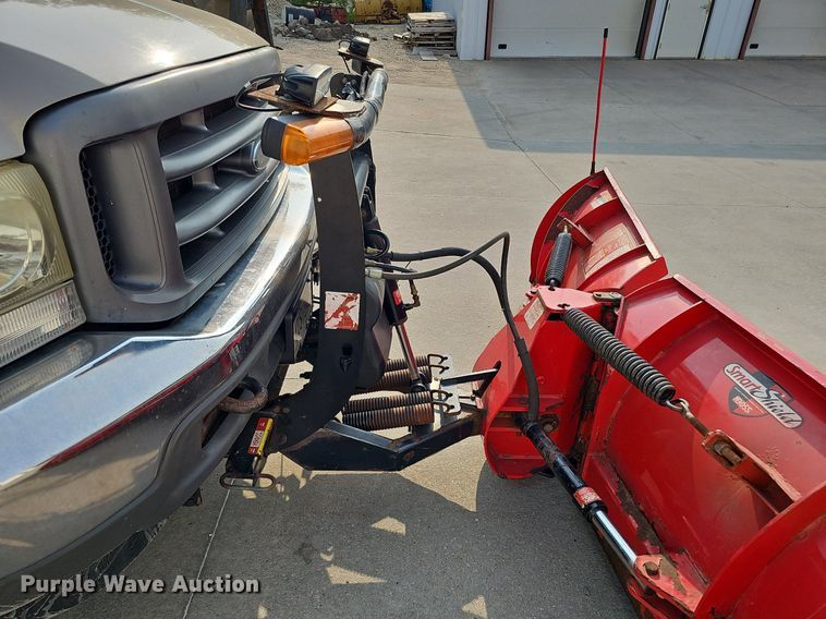 image for item DO4399 2002 Ford F250 Super Duty XLT  SuperCab pickup truck