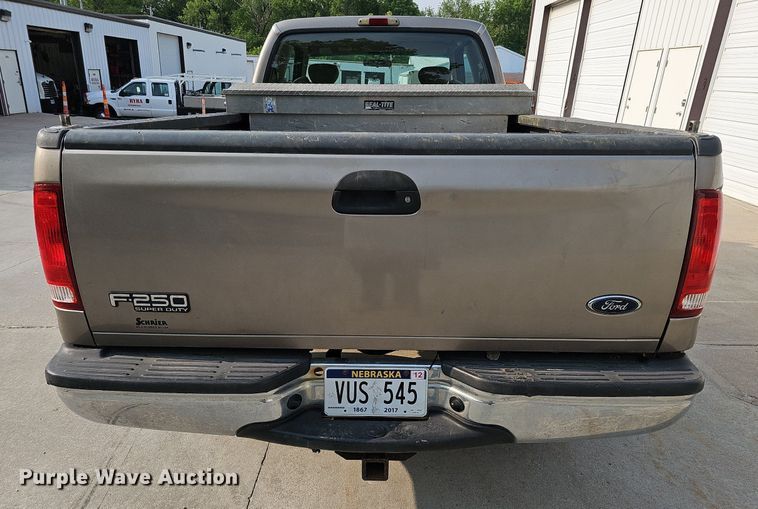 image for item DO4399 2002 Ford F250 Super Duty XLT  SuperCab pickup truck