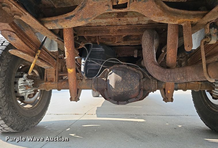 image for item DO4399 2002 Ford F250 Super Duty XLT  SuperCab pickup truck