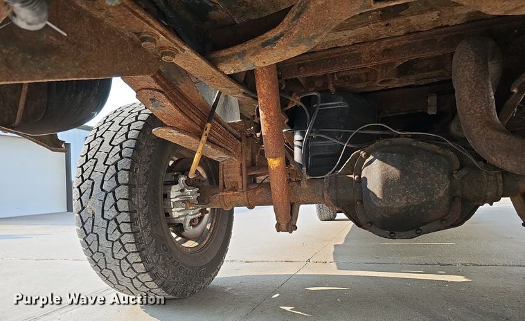 image for item DO4399 2002 Ford F250 Super Duty XLT  SuperCab pickup truck