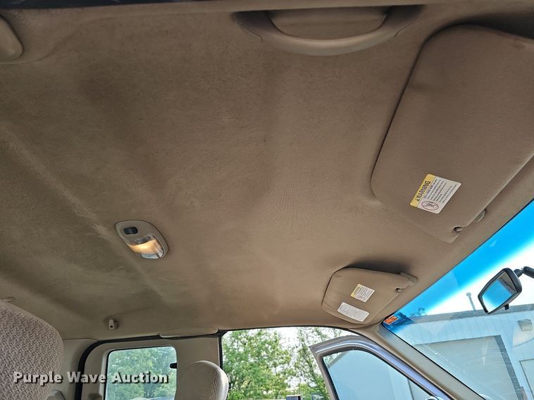 image for item DO4399 2002 Ford F250 Super Duty XLT  SuperCab pickup truck