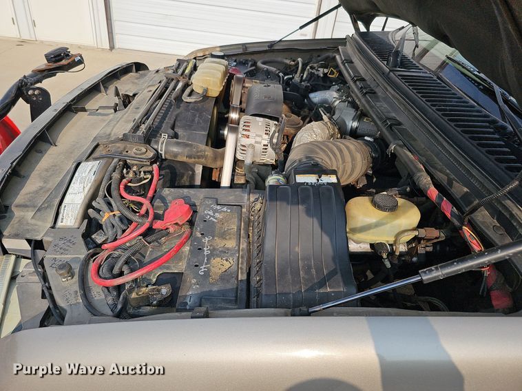 image for item DO4399 2002 Ford F250 Super Duty XLT  SuperCab pickup truck