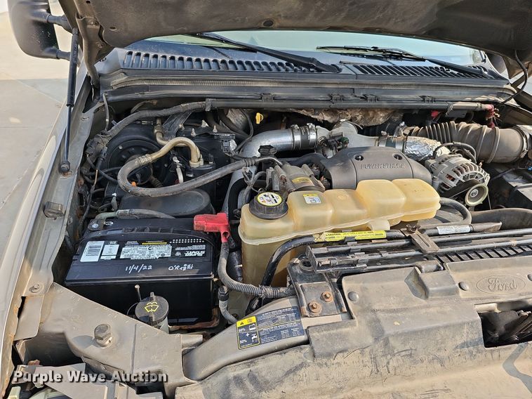 image for item DO4399 2002 Ford F250 Super Duty XLT  SuperCab pickup truck