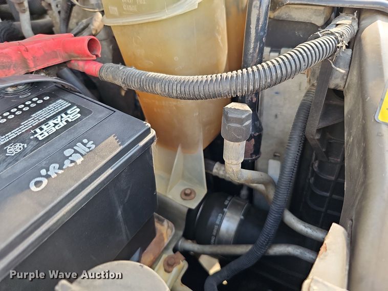 image for item DO4399 2002 Ford F250 Super Duty XLT  SuperCab pickup truck