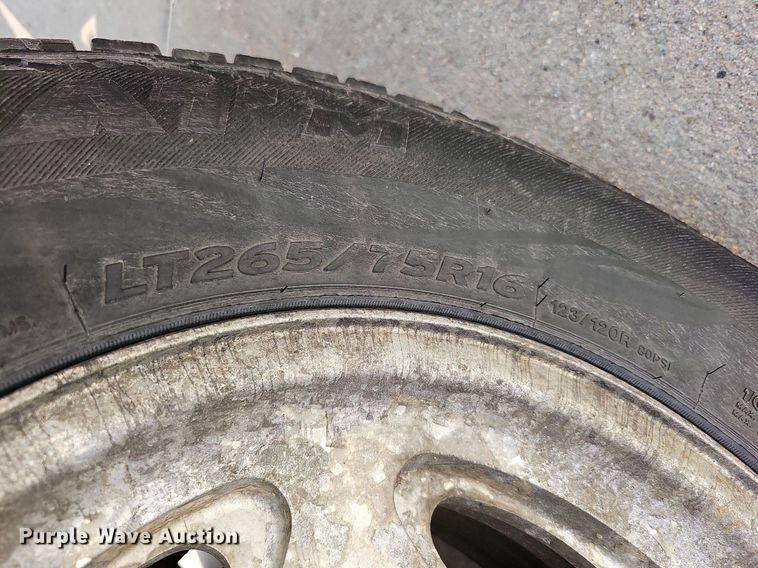 image for item DO4399 2002 Ford F250 Super Duty XLT  SuperCab pickup truck