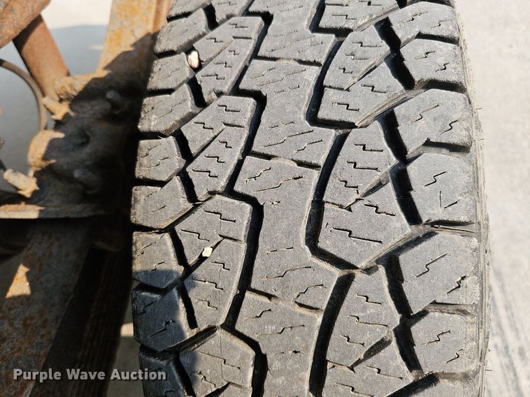 image for item DO4399 2002 Ford F250 Super Duty XLT  SuperCab pickup truck