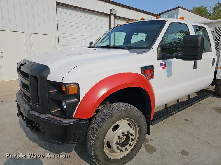 image for item DO4400 2008 Ford F550 Super Duty XL  Crew Cab flatbed truck