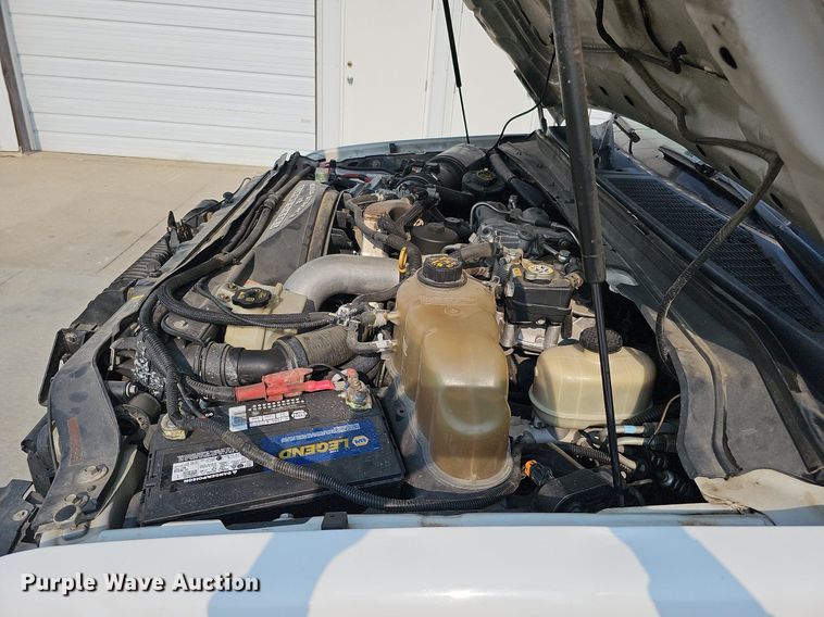 image for item DO4400 2008 Ford F550 Super Duty XL  Crew Cab flatbed truck