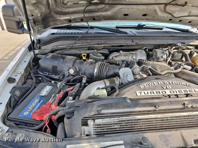 image for item DO4400 2008 Ford F550 Super Duty XL  Crew Cab flatbed truck