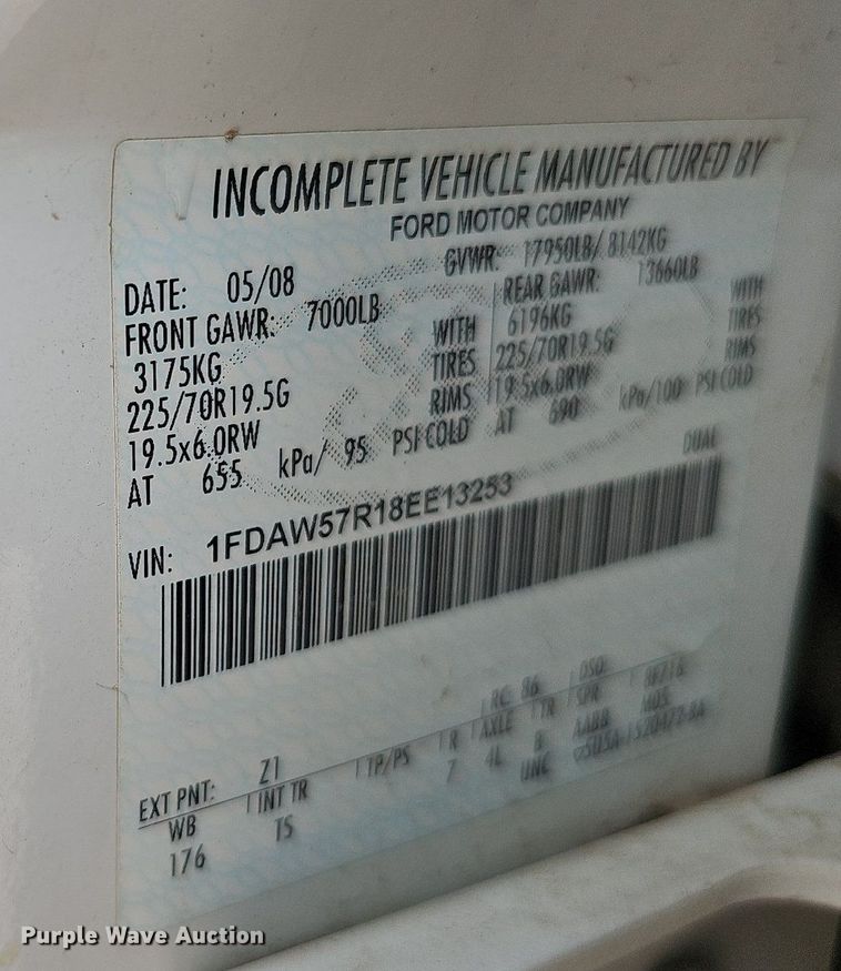 image for item DO4400 2008 Ford F550 Super Duty XL  Crew Cab flatbed truck