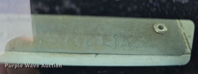 image for item DO4400 2008 Ford F550 Super Duty XL  Crew Cab flatbed truck